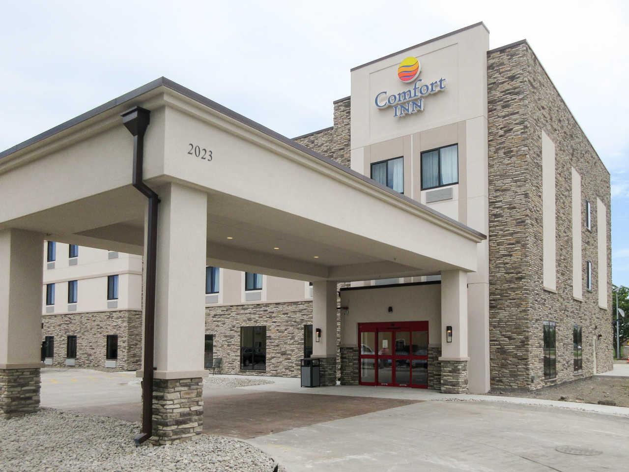 Comfort Inn Altoona-Des Moines Zewnętrze zdjęcie