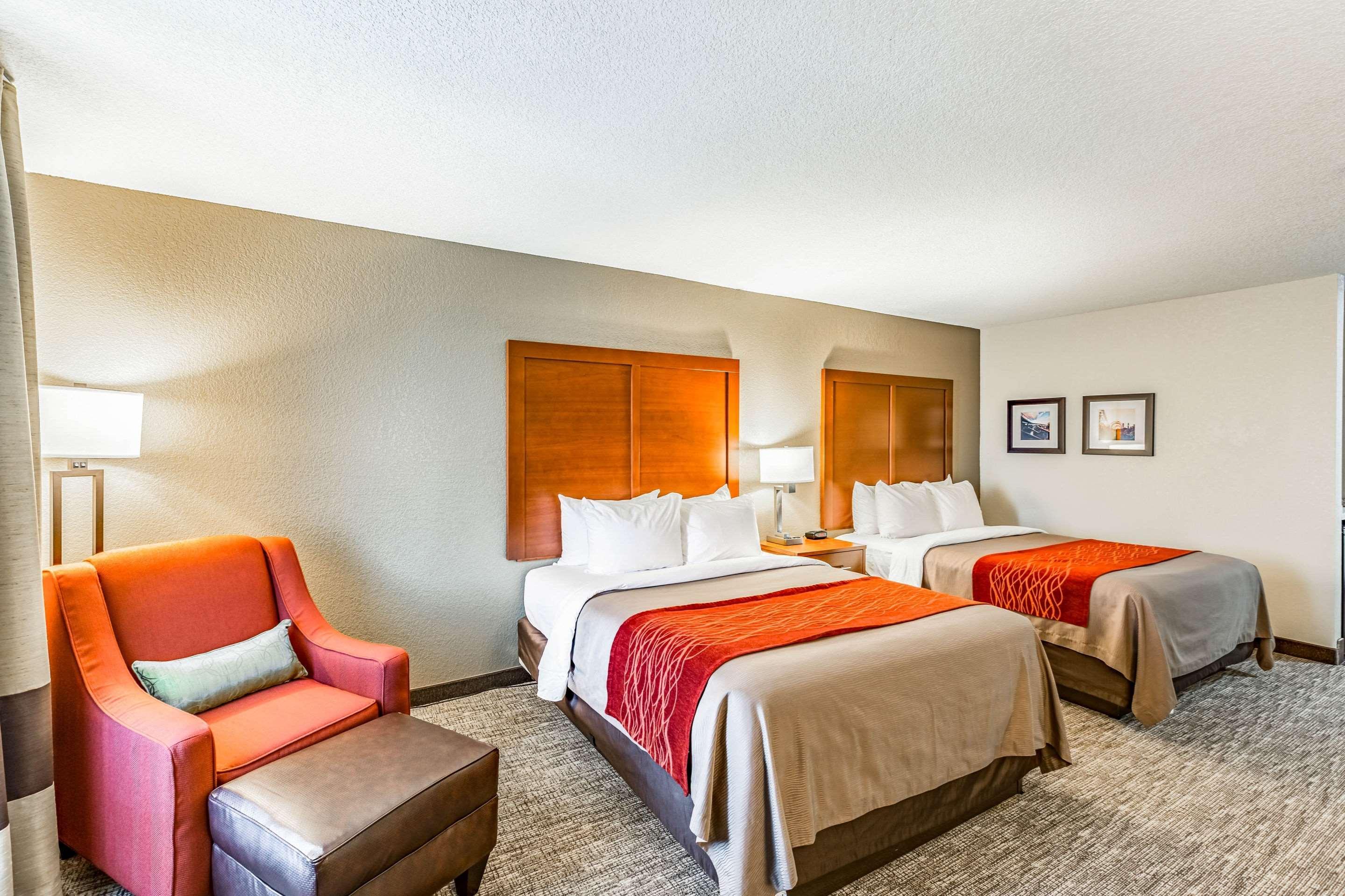 Comfort Inn Altoona-Des Moines Zewnętrze zdjęcie
