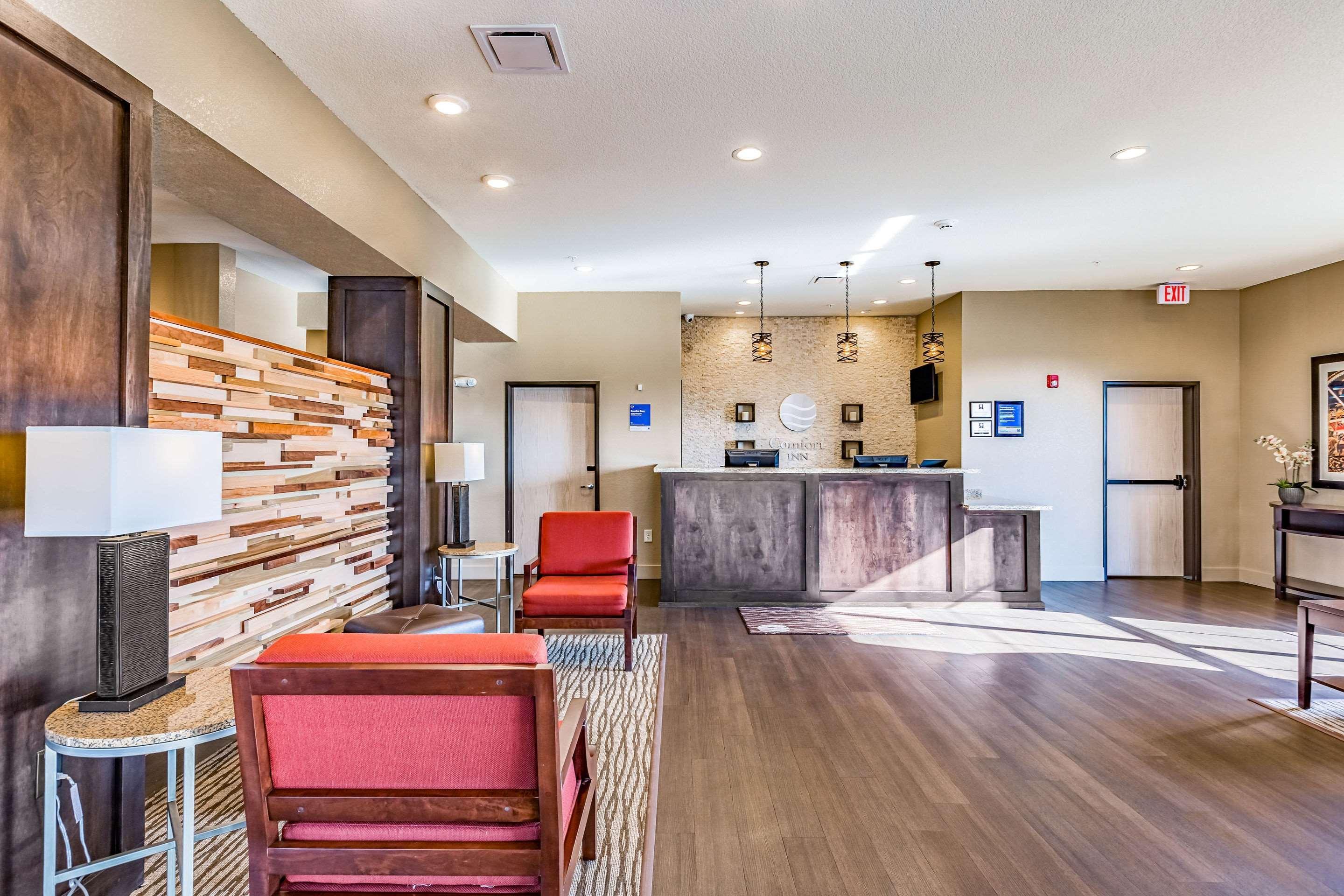 Comfort Inn Altoona-Des Moines Zewnętrze zdjęcie